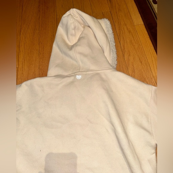 Cream sherpa lined hoodie, forever 21 active wear line women’s Small - Picture 9 of 10